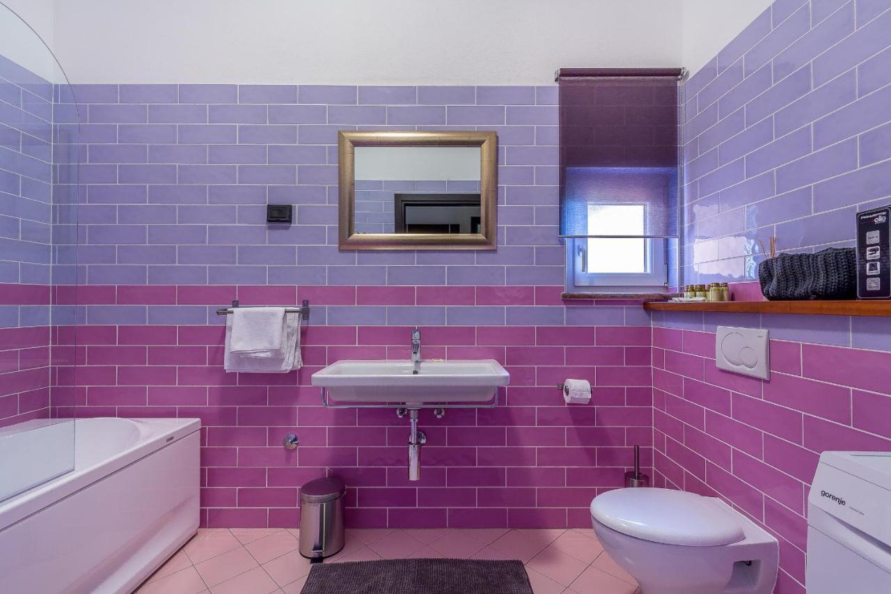 Apartment Maris Ровин Екстериор снимка